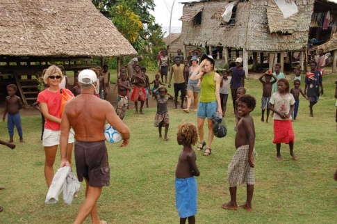 W Salomona - w wiosce pilka